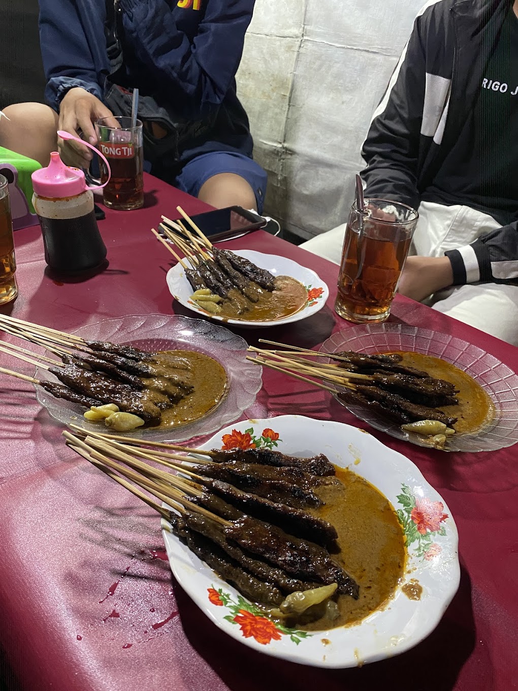 sate kerbau 57, gang 1 pak sutrimo dan ibu siti rochmah thumbnail