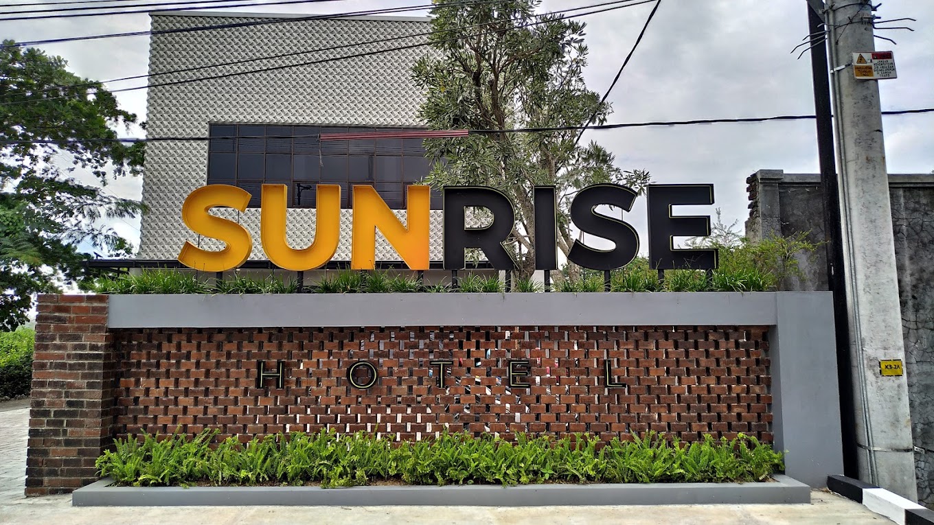 Sunrise Hotel thumbnail