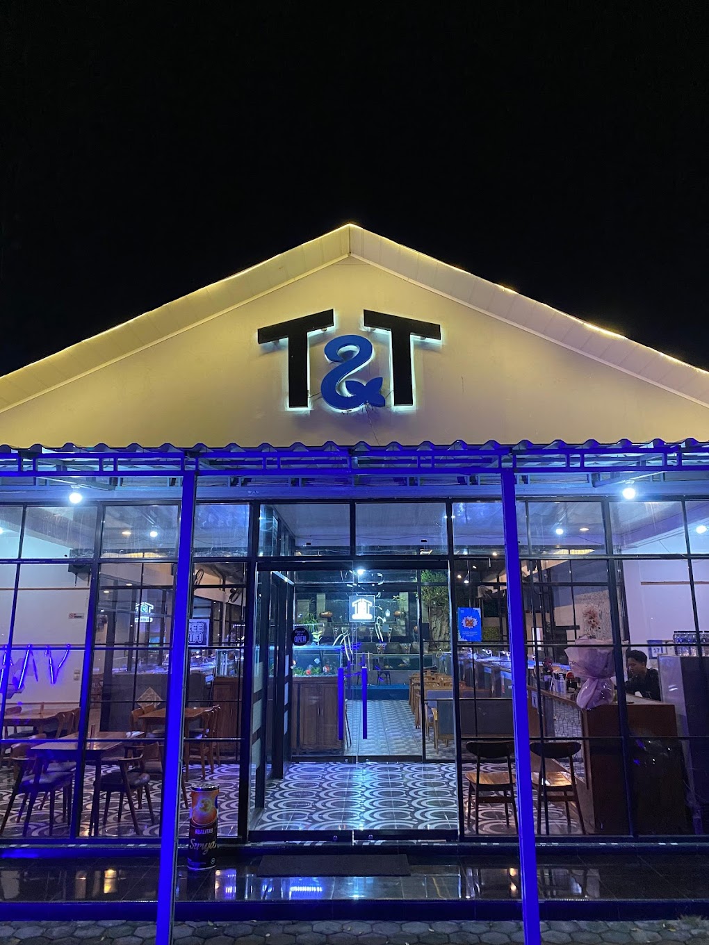 T&T Coffee & Resto thumbnail